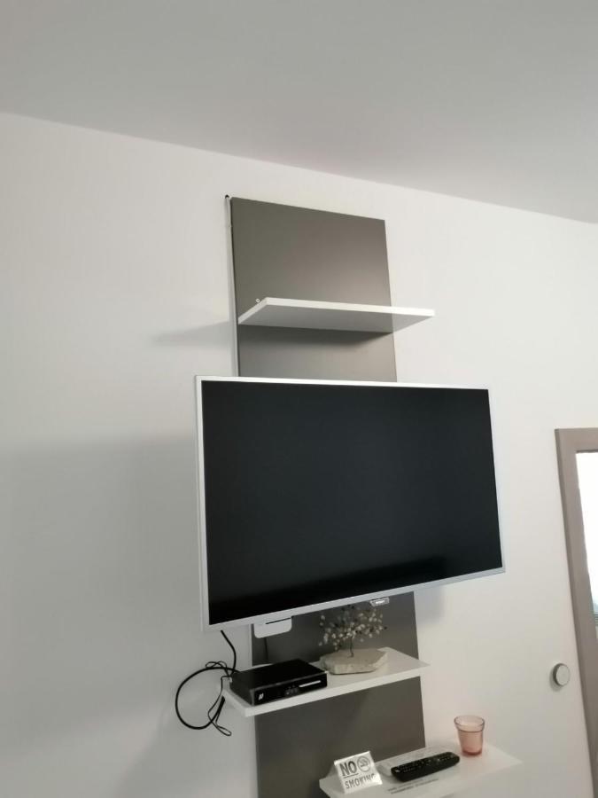 Evita Apartment カルロヴァッツ エクステリア 写真